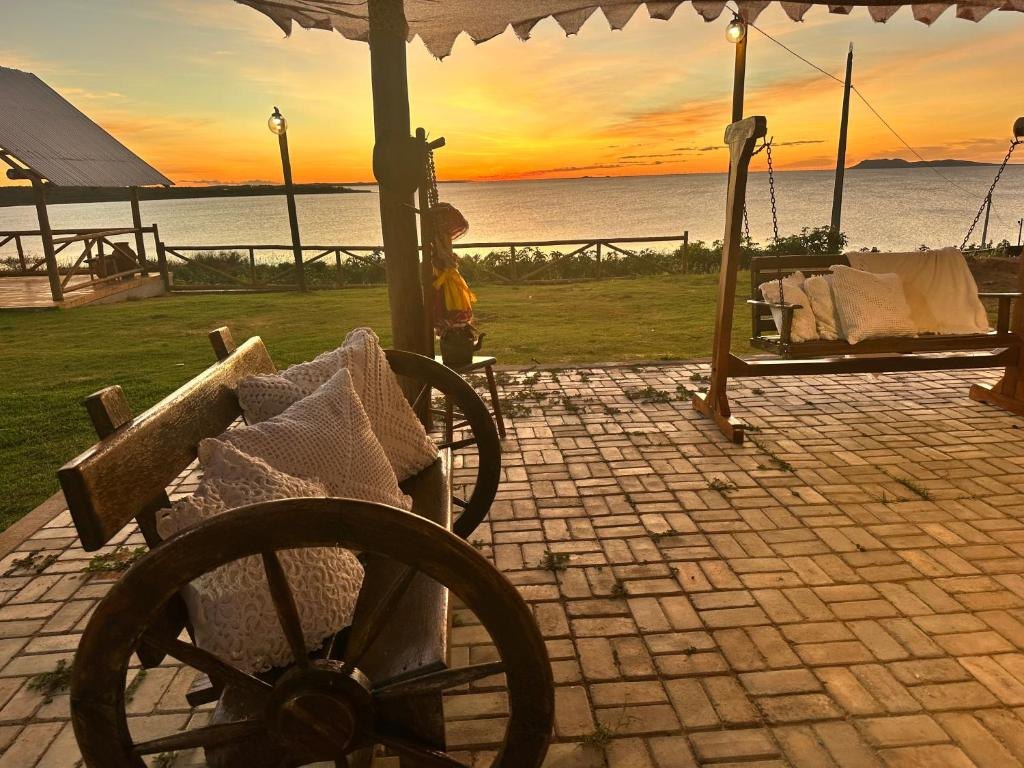 Varanda com pôr do sol